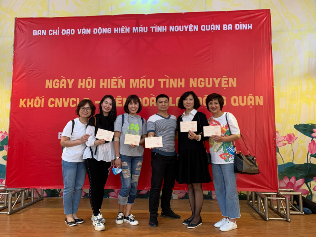 Công đoàn viên trường Tiểu học Kim Đồng hưởng ứng Ngày hội Hiến máu tình nguyện 2020