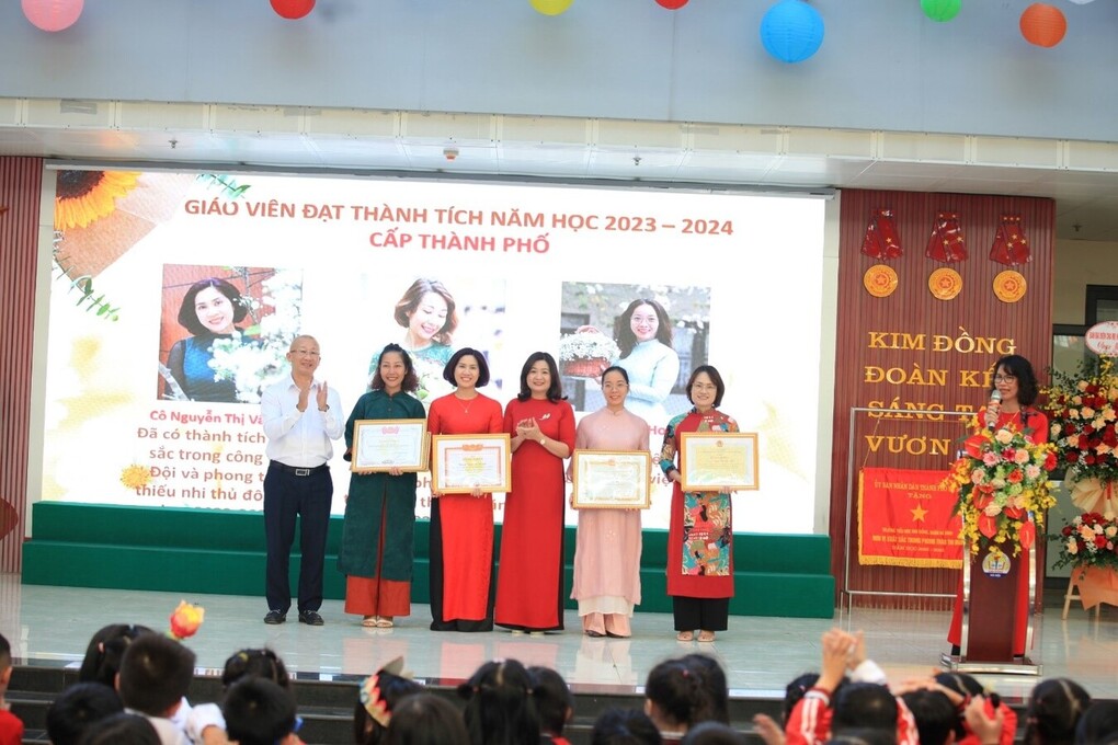 Trường Tiểu học Kim Đồng tưng bừng hoạt động Kỷ niệm 41 năm Ngày Nhà giáo Việt Nam