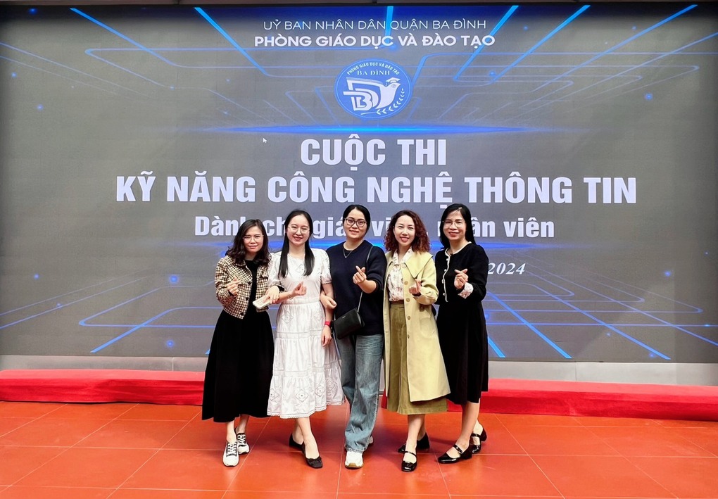 Giáo viên, nhân viên Trường Tiểu học Kim Đồng tích cực hưởng ứng tham gia Cuộc thi Kỹ năng công nghệ thông tin Quận Ba Đình.