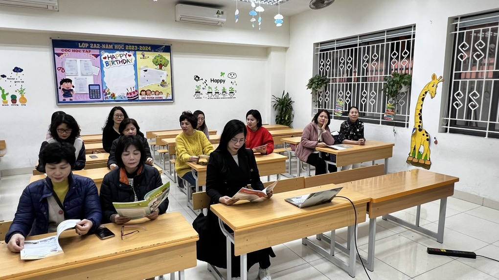 Trường Tiểu học Kim Đồng tham dự “Tập huấn, giới thiệu sách giáo khoa lớp 5” Chương trình GDPT 2018
