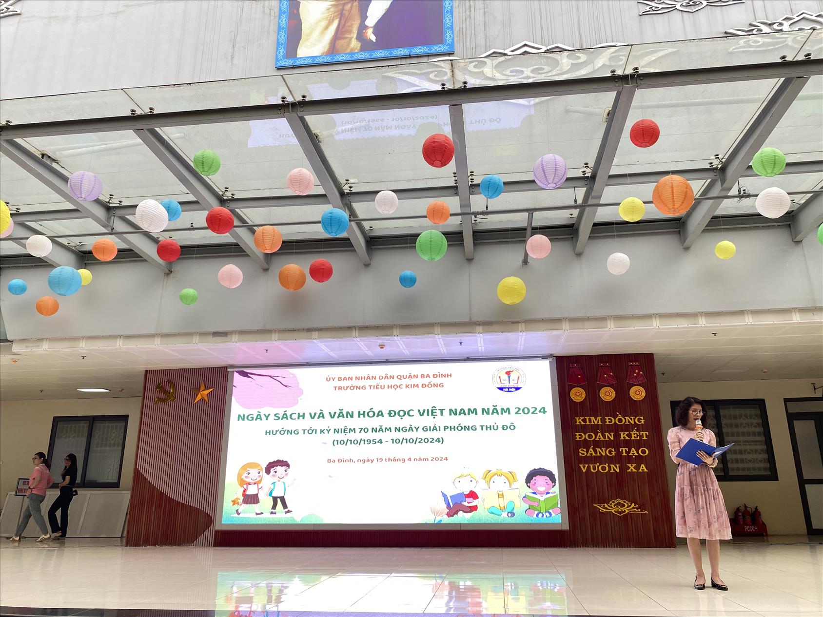 “Thế giới trong từng trang sách” lan tỏa đam mê đọc sách tới thầy và trò trường Tiểu học Kim Đồng
